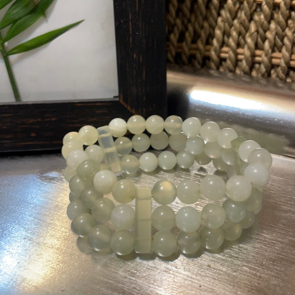 Vintage stretchy bracelet